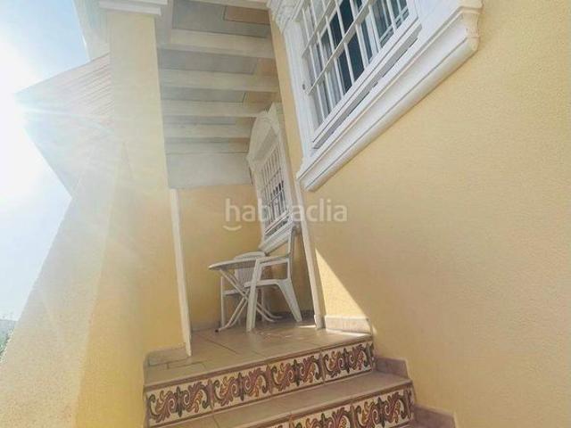 Casa en venta en Santa Pola, Novamar Mediterráneo. Apartamento reformado con espectacular solárium, piscina y parking en Gran Alacant. Casas Santa.