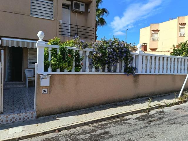 Casa en venta en Santa Pola, Panorama Sierramar. SE VENDE BUNGALOWS PLANTA BAJA GRAN ALACANT. Casas Santa.