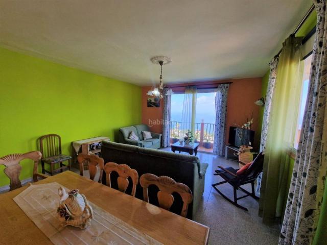 Casa en venta en Santa Úrsula, La Corujera. Magnífica casa con vistas espectaculares al Teide y al mar. Casas Santa.