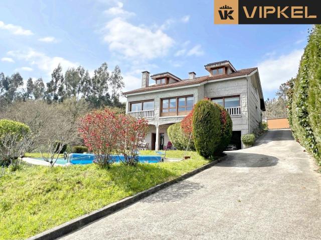 Casa en venta en Santiago de Compostela La Coruña