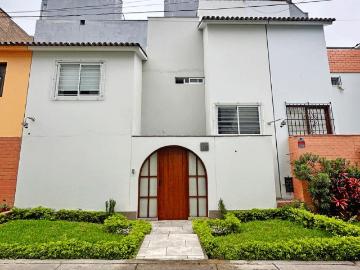 Casa en venta en Santiago De Surco a $350,000