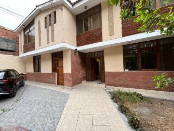 Casa en venta en Santiago De Surco a $495,000