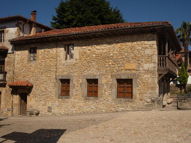 Casa en venta en Santillana del Mar. Casa con gran potencial en Santillana del Mar. Casas Santillana del.