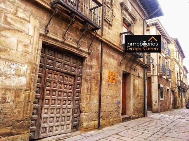 Casa en venta en Santo Domingo de la Calzada. EN SANTO DOMINGO DE LA CALZADA, CASONA PARA REFORMAR IDEAL PARA NEGOCIO DE HOSTELERIA EN PLENO CAMINO DE SANTIAGO. Casas Santo Domingo de la.