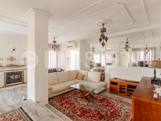 Casa en venta en Santo Domingo. Espectacular chalet independiente en Santo Domingo. Casas Santo.