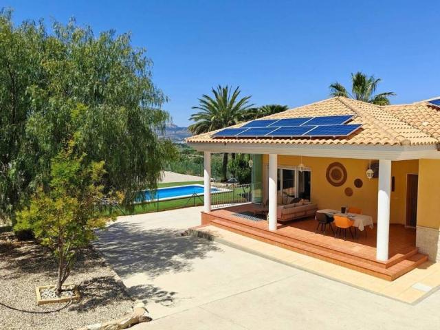 Casa en Venta en Petrer