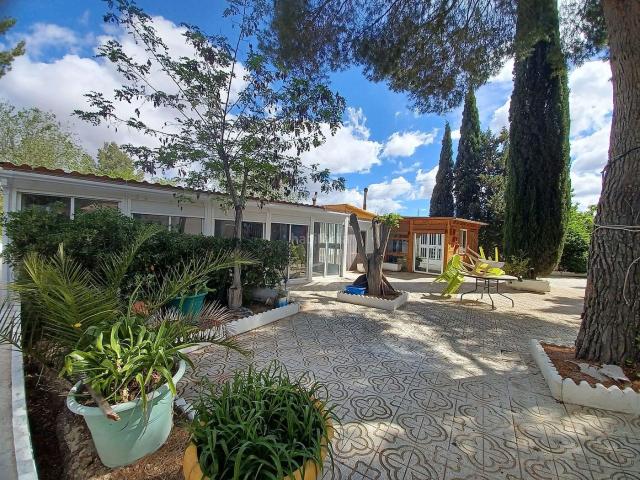 Casa en venta en Sax. Casas.