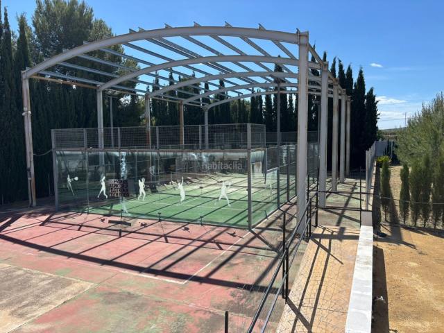 Casa en venta en Sax. Esta propiedad reúne todas las características para convertirse en un exitoso alojamiento turístico, especialmente para el mercado. Casas.