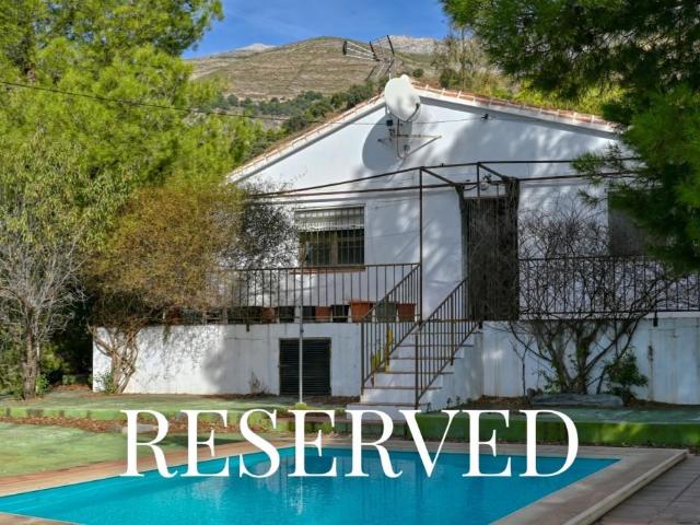 Casa en venta en Sedella Málaga