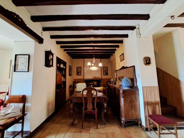 Casa en venta en Sella. Casa para reformar en el pueblo de Sella. Casas.