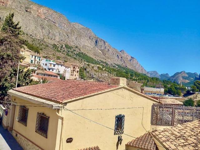 Casa en venta en Sella. Casa Pueblo en venta en Sella, 5 dormitorios. Casas.