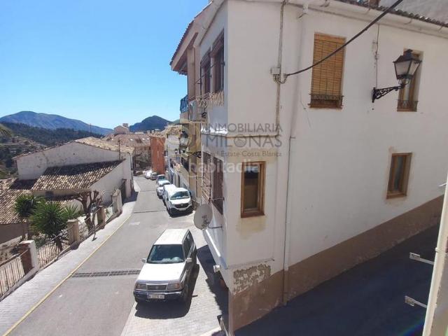Casa en venta en Sella. Tu hogar en el encantador pueblo de Sella te espera!. Casas.
