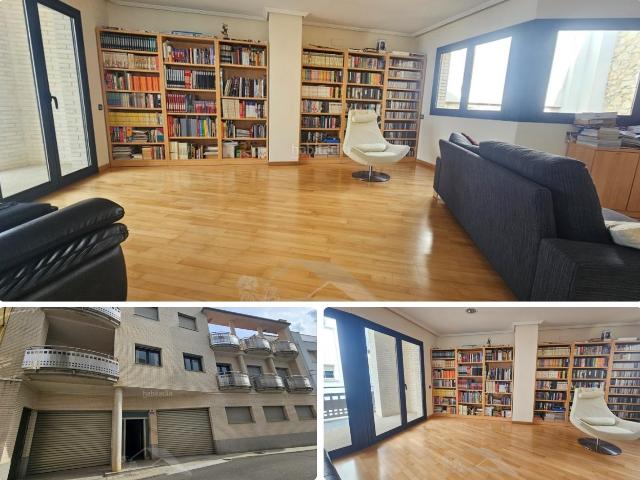 Casa en venta en Sénia La. PRECIOSA CASA EN LA SENIA DE 465m2. Casas Sénia.