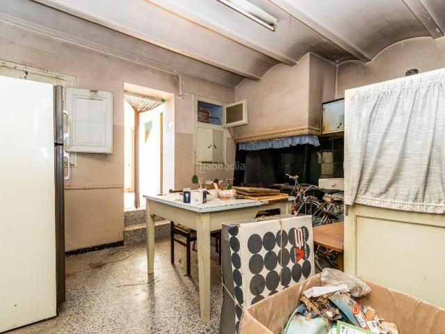 Casa en venta en Sentmenat. GRAN CASA PARA REFORMAR, EN EL CENTRO DE SENTMENAT. Casas.
