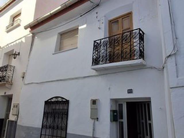 Casa en venta en Serón, Almería