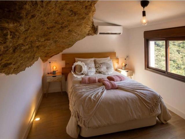 Casa en venta en Setenil de las Bodegas. El encanto de la sierra gaditana. Casas Setenil de las.