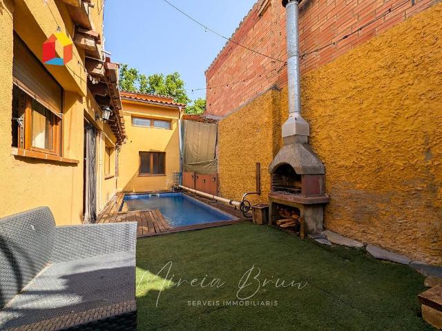 Casa en venta en Seva, de 150 m² 5 habitaciones por 360.000
