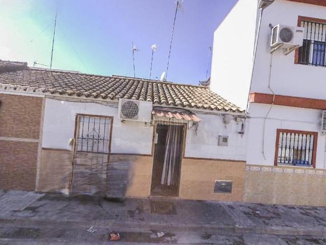 Casa en venta en Sevilla, Amate. Venta sin posesión de Casa en Sevilla. Casas.