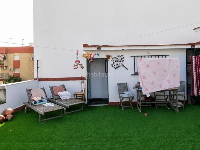 Casa en venta en Sevilla, Barrio del Nervión. Casa Independiente en Nervión Amplitud, inversión y potencial en una de las mejores zonas de Sevilla. Casas.