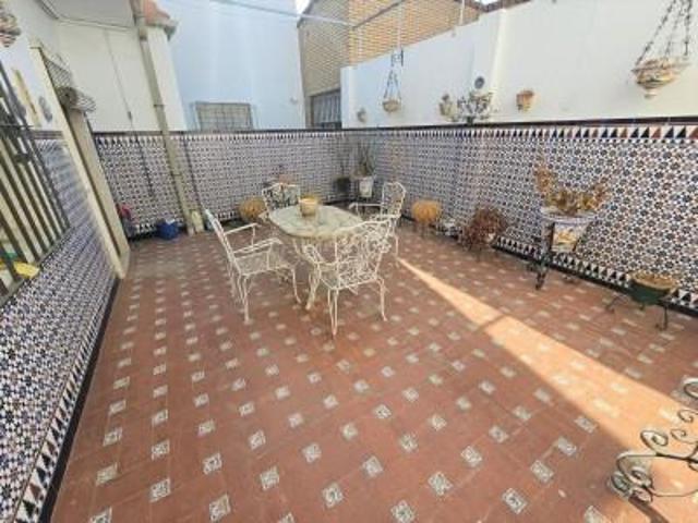 Adosada en venta en Sevilla, Bellavista