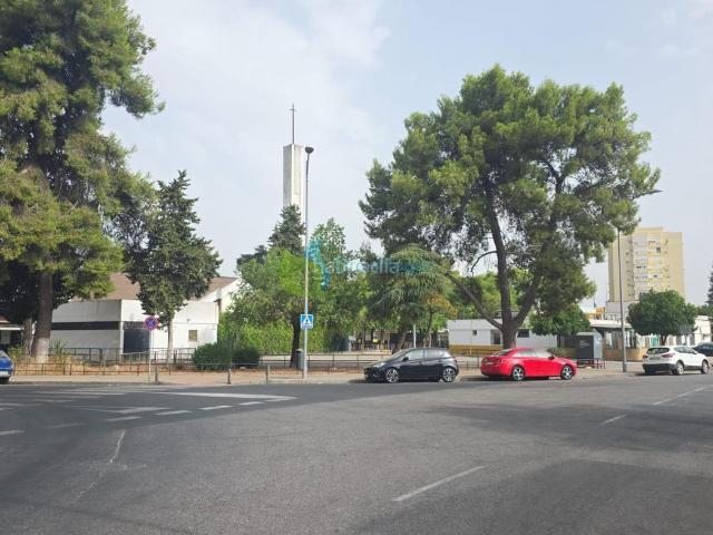 Casa en venta en Sevilla, Juan XXIII Rochelambert. SevillaCasa. Casas.