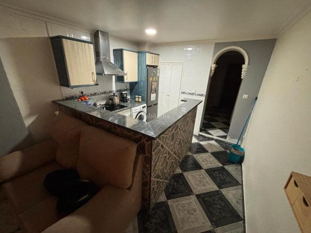 Casa en venta en Sevilla, Palmete. SE VENDE GRAN CASA DE 285M2 CONSTRUIDOS EN LA ZONA DE PALMETE, IDEAL PARA DISFRUTAR DE MUCHO ESPACIO Y MUCHAS POSIBILIDADES!. Casas.
