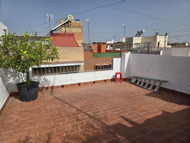 Casa en venta en Sevilla, Torreblanca. Casa en venta en Torreblanca Torres, 2 dormitorios. Casas.