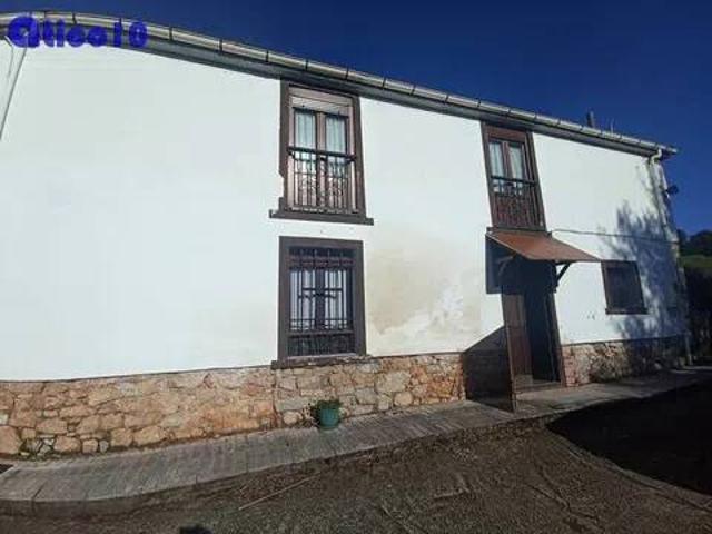Casa en Venta en Siero