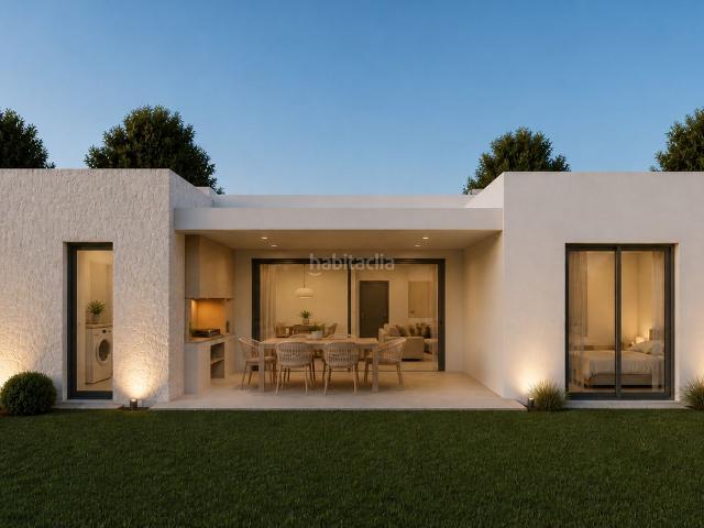 Casa en venta en Sils. TERRENO + CASA OBRA NUEVA EN GIRONA. Casas.