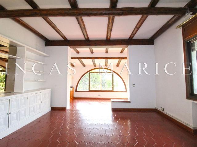 Casa en venta en Sitges, Vallpineda Santa Bàrbara Costa Dorada. ENCANTADORA CASA EN VALLPINEDA SITGES. Casas.