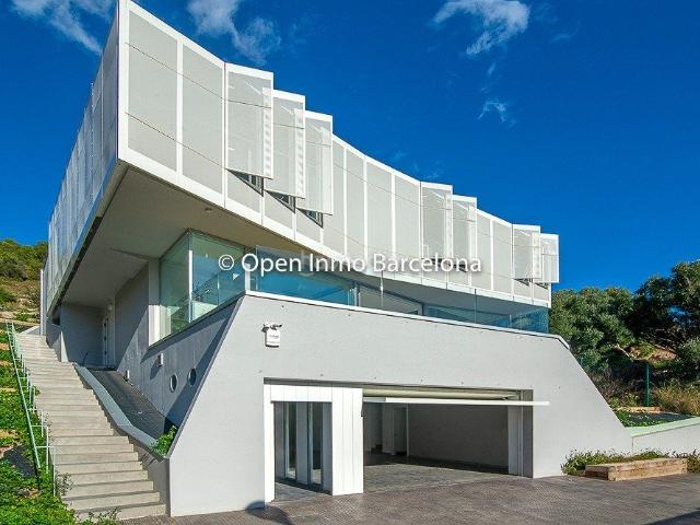 Casa en venta en Sitges, Can Girona Terramar Vinyet Costa Dorada. ESPECTACULAR VILLA EN SITGES. Casas.