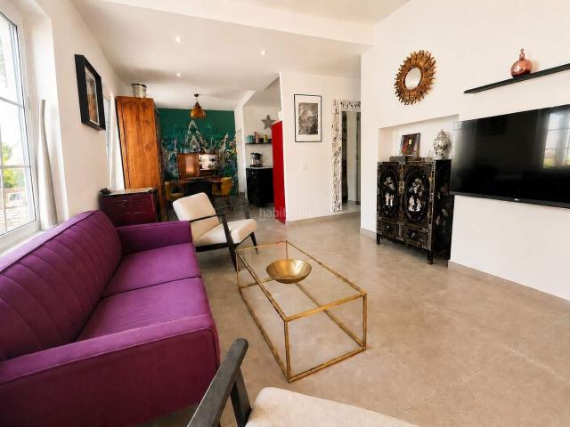 Casa en venta en Sitges, Can Pei Costa Dorada. Casa reformada con piscina privada, gran exterior y con posibilidad de ampliación. Casas.