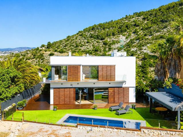 Casa en venta en Sitges, Levantina Montgavina Quintmar Costa Dorada. Villa contemporánea con espectaculares vistas al mar en Sitges. Casas.