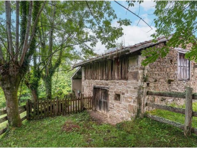 Casa en Venta en Sobrescobio