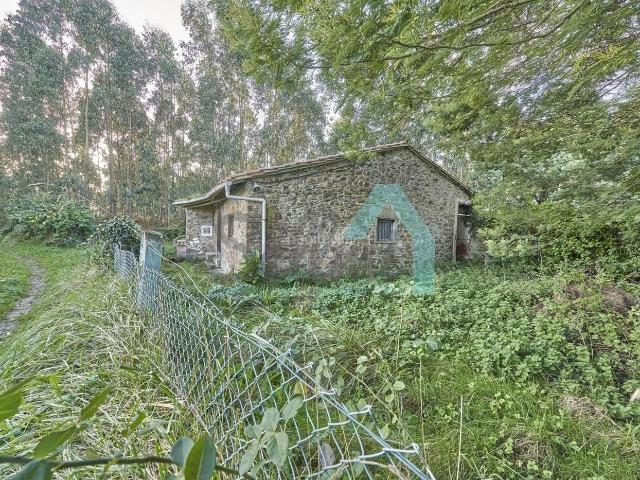Casa en venta en Soto del Barco. Casa en venta en Soto del Barco Asturias, España. PRECIO: 70.000. Superficie construida: 63 m². Superficie parcela: 1. Casas Soto del.