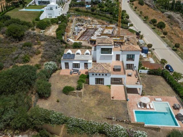 Casa en venta en Sotogrande, Sotogrande Alto. Villa en uno de los mejores enclaves de La Reserva de Sotogrande. Casas.
