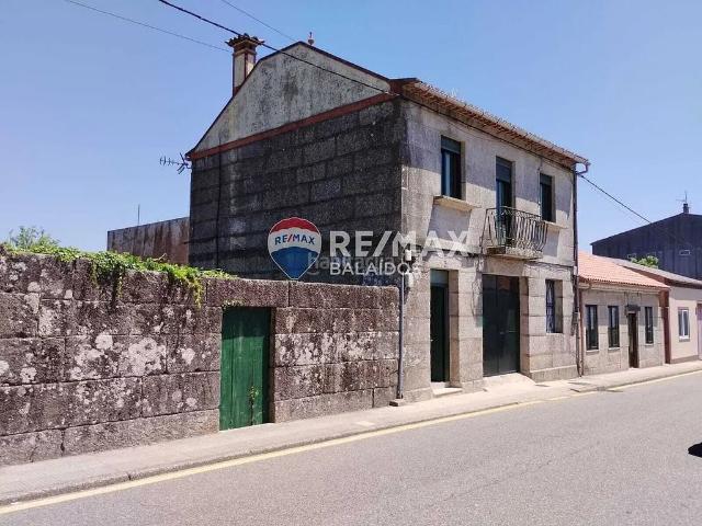 Casa en venta en Tui. Casas.