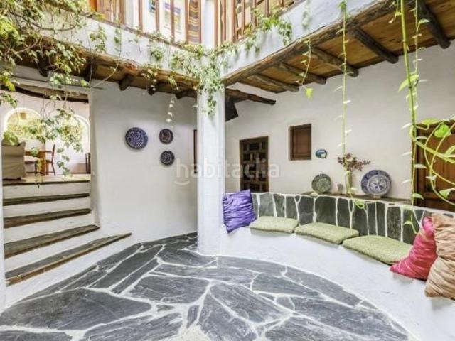 Casa en venta en Turón. Exclusiva casa con finca privada y enorme potencial turístico en un entorno único. Casas.