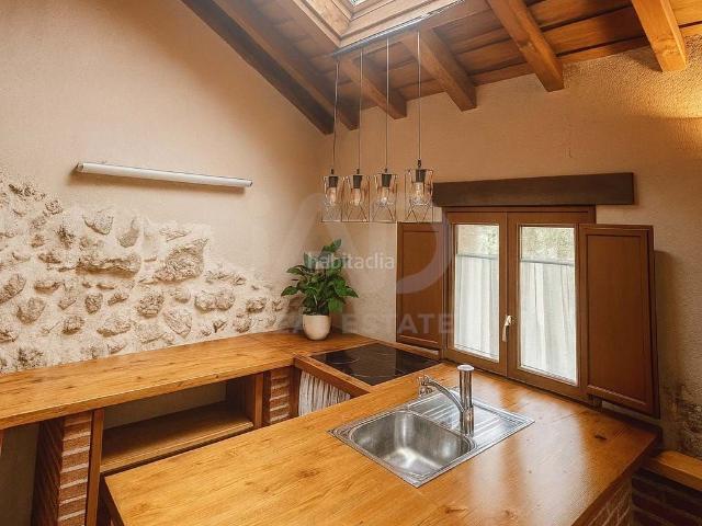 Casa en venta en Turégano. Casas.