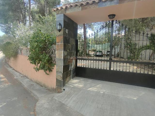 Casa en venta en Turís. ATENCION INVERSORES SE VENDE ÚNICAMENTE LA CESIÓN DEL CRÉDITO HIPOTECARIO. EL COMPRADOR SE SUBRROGA EN LA POSICIÓN DEL ACREEDOR. D. Casas.
