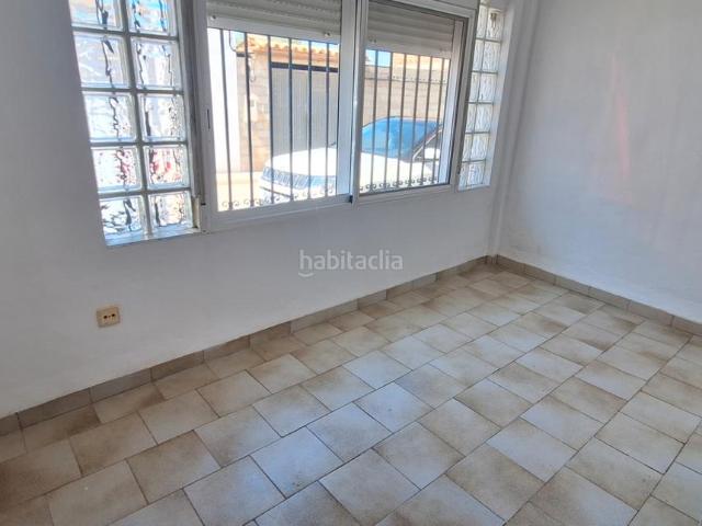 Casa en venta en Turís. Casas.