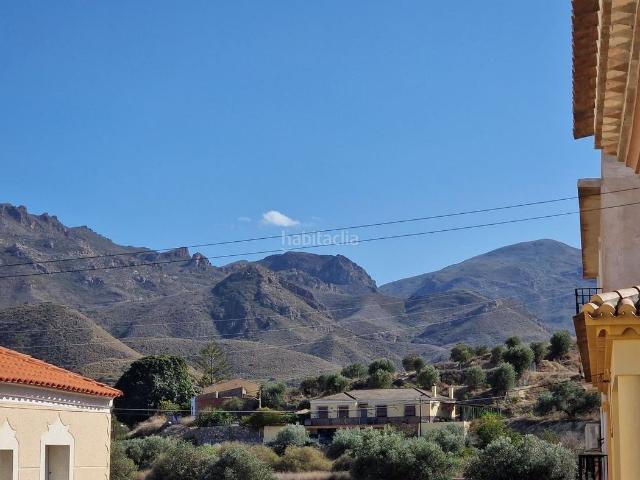Casa en venta en Turre. Exclusiva villa de inspiración andalusí con amplios espacios y encanto único en Turre. Casas.