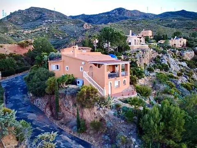 Casa en Venta en Turre