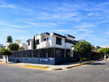CASA EN VENTA EN TABACHINES
