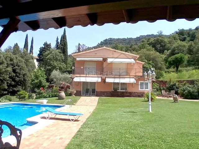 Casa en venta en Tagamanent. TAGAMANENT, CASA CHALET CON PISCINA, JARDIN, 4 HABITACIONES, 3 BAÑOS, DESPACHO INDEPENDIENTE, GRAN GARAJE, VISTAS, TRANQUILA, BIEN. Casas.
