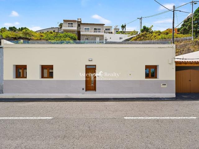 Casa en venta en Tanque El. CASA CANARIA REFORMADA. Casas Tanque.