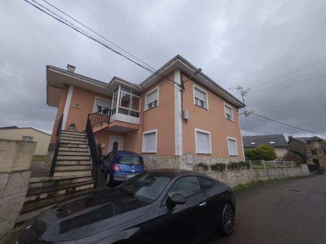Casa en Venta en Tapia de Casariego