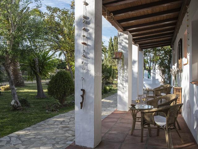 Casa en venta en Tarifa, Tahivilla. Exclusivo hotel boutique con dos apartamentos y siete suites junto a Zahara de los Atunes. Casas.