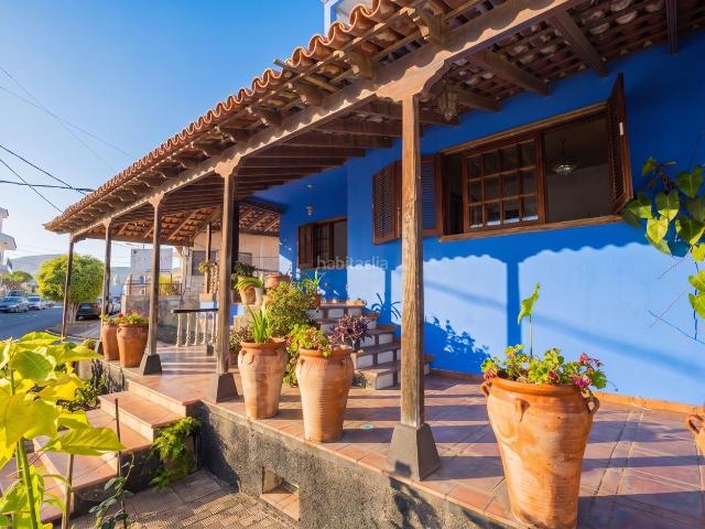 Casa en venta en Tegueste. Gran casa con terrazas y enorme potencial en Tegueste. Casas.