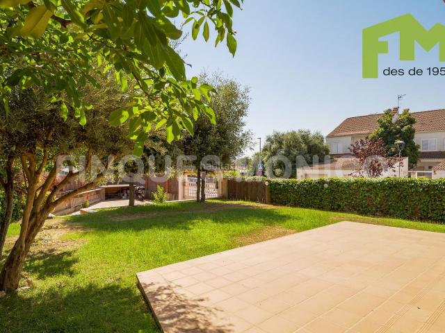 Casa en venta en Teià. Lespai que la teva família sempre ha somiat. Casas.
